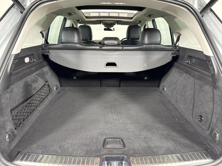 2020-Mercedes-Benz-GLE-300d-4Matic_15