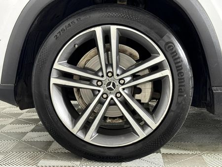 2020-Mercedes-Benz-GLE-300d-4Matic_16