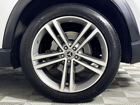 2020-Mercedes-Benz-GLE-300d-4Matic_18