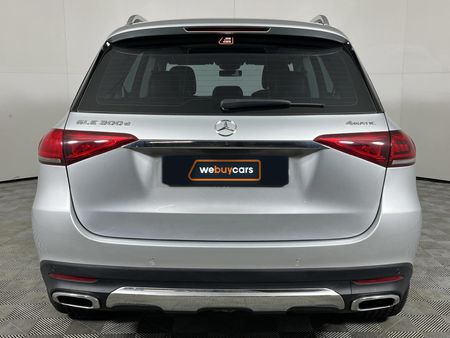 2020-Mercedes-Benz-GLE-300d-4Matic_4