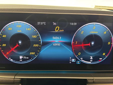 2020-Mercedes-Benz-GLE-300d-4Matic_7