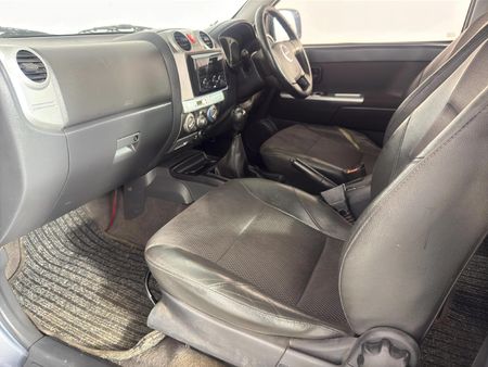2010-Isuzu-KB-300D-Teq-Double-Cab-LX_10