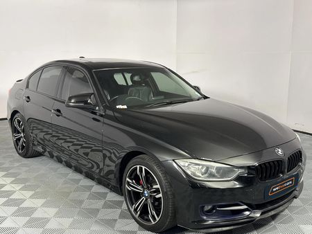 2013-BMW-3-Series-320i-Sport-Auto_2