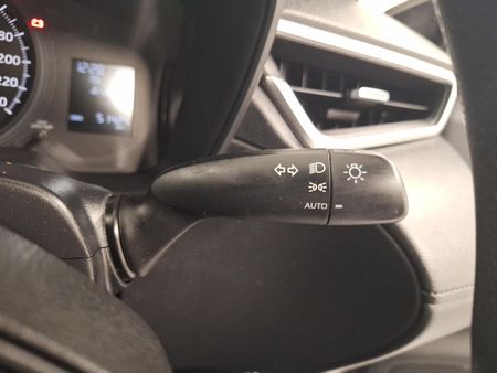 2021-Toyota-Corolla-Cross-18-XI_21