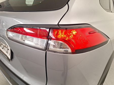 2021-Toyota-Corolla-Cross-18-XI_28