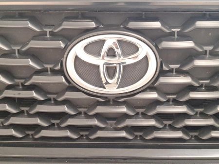 2021-Toyota-Corolla-Cross-18-XI_33