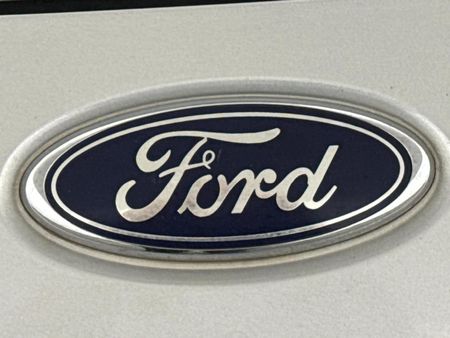 2017-Ford-Figo-15-Ambiente-5-dr_12