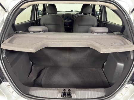 2017-Ford-Figo-15-Ambiente-5-dr_14