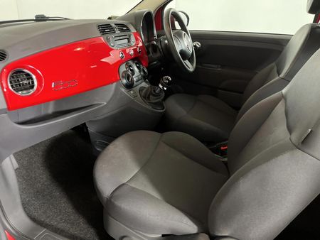 2014-Fiat-500-12_9