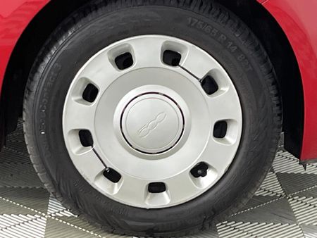 2014-Fiat-500-12_16