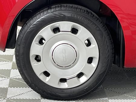 2014-Fiat-500-12_18