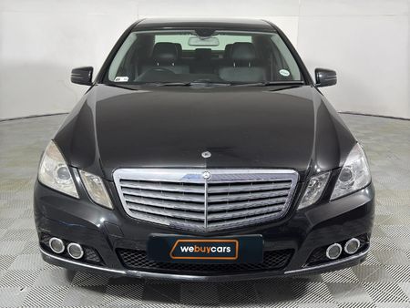 2010-Mercedes-Benz-E-Class-E-200-CGI-BE_1