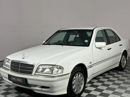 2000-Mercedes-Benz-C-Class-C-240-Elegance-Auto_0