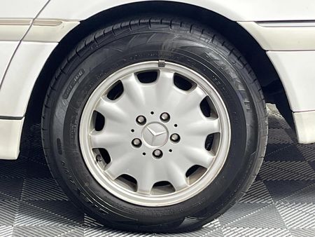 2000-Mercedes-Benz-C-Class-C-240-Elegance-Auto_16