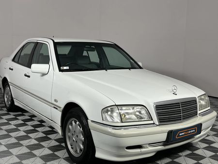 2000-Mercedes-Benz-C-Class-C-240-Elegance-Auto_2