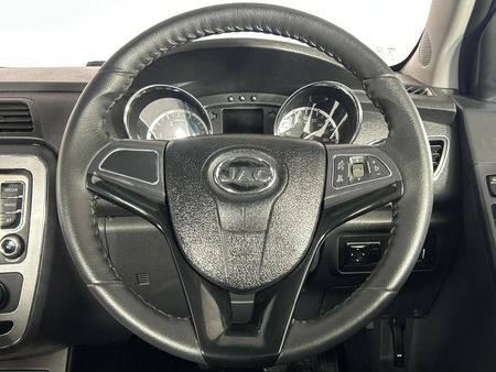 2021-JAC-T8-20-CDI-Lux-Double-Cab_13