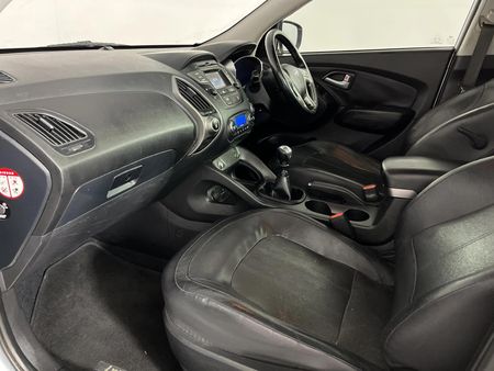 2015-Hyundai-ix35-R20-CRDi-GLS-Executive_9