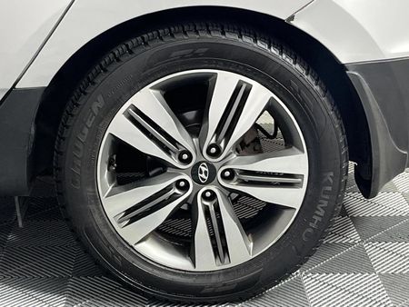 2015-Hyundai-ix35-R20-CRDi-GLS-Executive_17