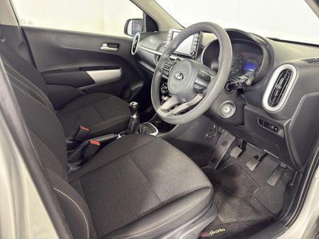 2020-Kia-Picanto-10-Street_10