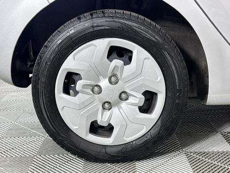 2020-Kia-Picanto-10-Street_18