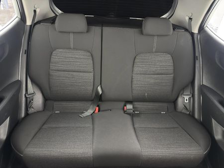 2020-Kia-Picanto-10-Street_8