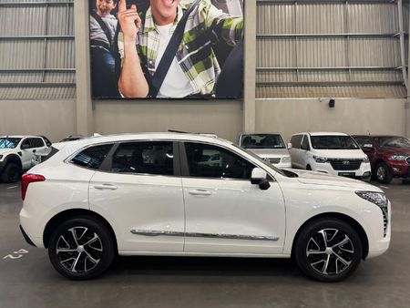2023-Haval-Jolion-15T-Super-Luxury-Auto_7