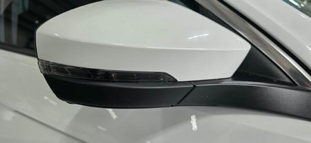 2022-Volkswagen-T-Roc-14-TSI-Design-Auto_9