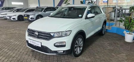 2022-Volkswagen-T-Roc-14-TSI-Design-Auto_2