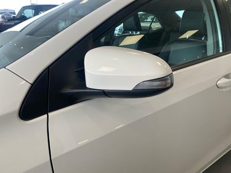 2021-Toyota-Corolla-18-XS-Auto_18