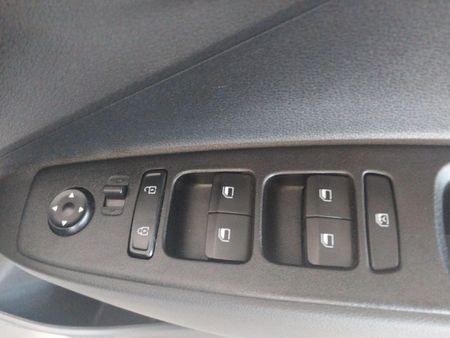 2024-Hyundai-Grand-i10-12-Motion-Auto_18