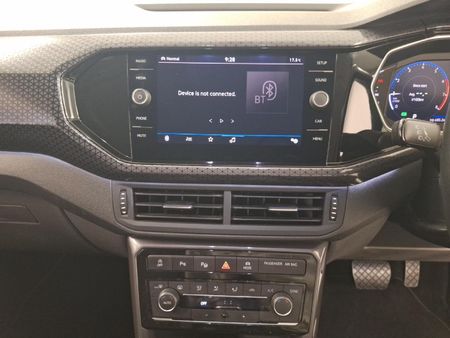 2021-Volkswagen-T-Cross-10-TSI-Highline-Auto_15
