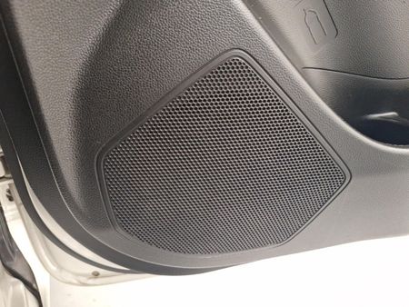 2021-Suzuki-Swift-12-GL_19