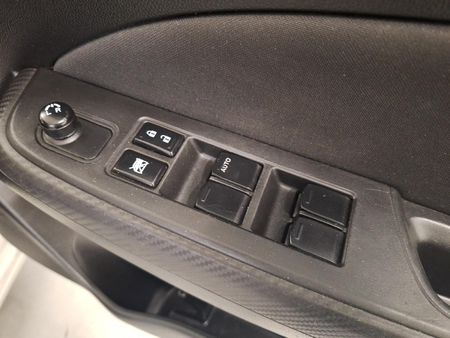 2021-Suzuki-Swift-12-GL_23