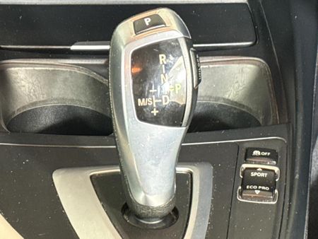 2017-BMW-1-Series-120i-5-dr-Auto_11