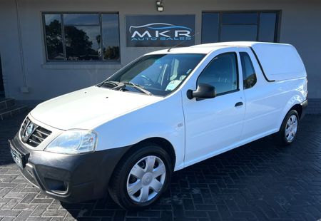2020-Nissan-NP200-16-AC-Safety-Pack_0