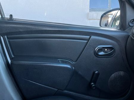 2020-Nissan-NP200-16-AC-Safety-Pack_25