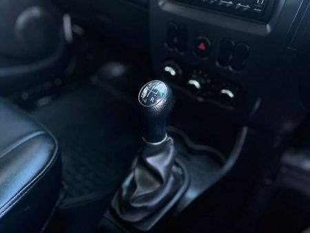 2020-Nissan-NP200-16-AC-Safety-Pack_28