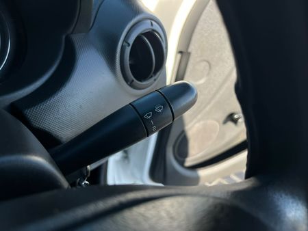 2020-Nissan-NP200-16-AC-Safety-Pack_3