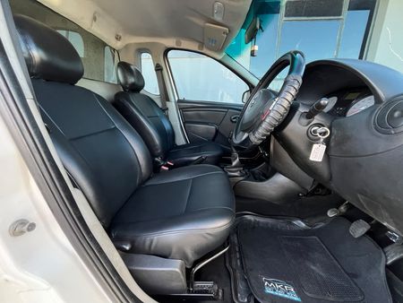 2020-Nissan-NP200-16-AC-Safety-Pack_6