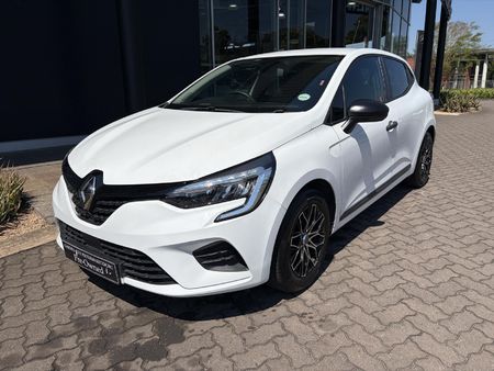 2023-Renault-Clio-V-10T-Life_4