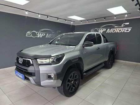 2024-Toyota-Hilux-28-GD-6-Raised-Body-Legend-Auto-Double-Cab_2