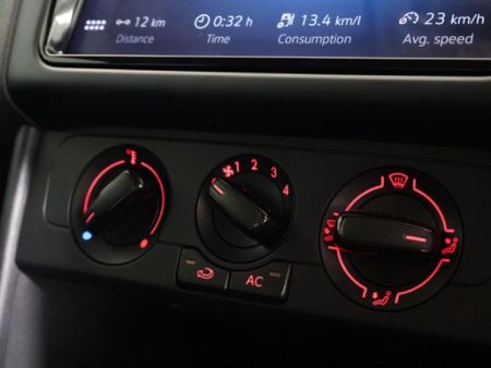 2026-Volkswagen-Polo-Vivo-14-Life_15