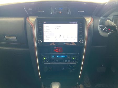 2025-Toyota-Fortuner-28-GD-6-4x4-Auto_11