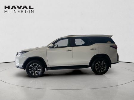 2025-Toyota-Fortuner-28-GD-6-4x4-Auto_5
