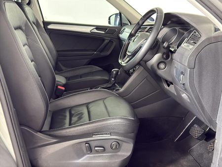 2017-Volkswagen-Tiguan-20-TDI-Comfortline-4Motion-Auto_10