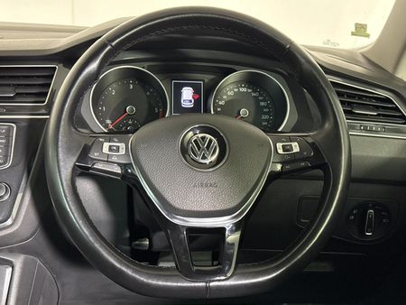 2017-Volkswagen-Tiguan-20-TDI-Comfortline-4Motion-Auto_13