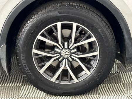 2017-Volkswagen-Tiguan-20-TDI-Comfortline-4Motion-Auto_16