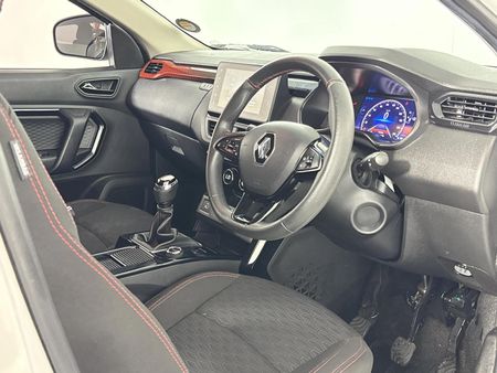 2022-Renault-Kiger-10T-Intens_10