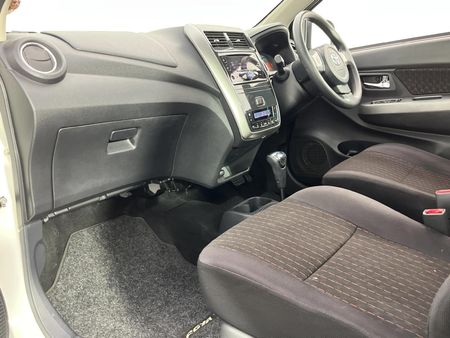 2021-Toyota-Agya-10-Auto_9
