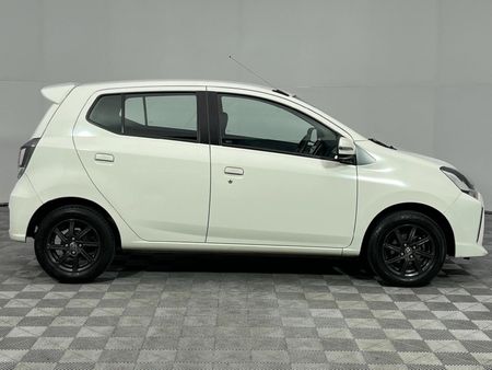 2021-Toyota-Agya-10-Auto_3